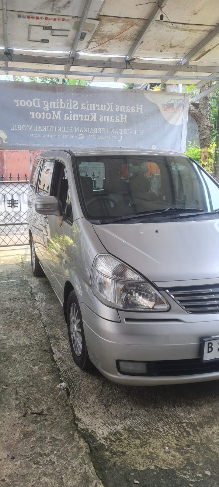 Background Bengkel